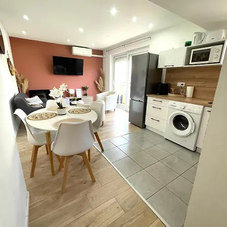 Le Terra-cota 3 Ch Privees 10' Gare-port Et Plage, Wfi, Cosy Apartment *
