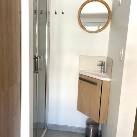 Apartment Le Terra-cota 3 Ch Privees 10' Gare-port Et Plage, Wfi, Cosy